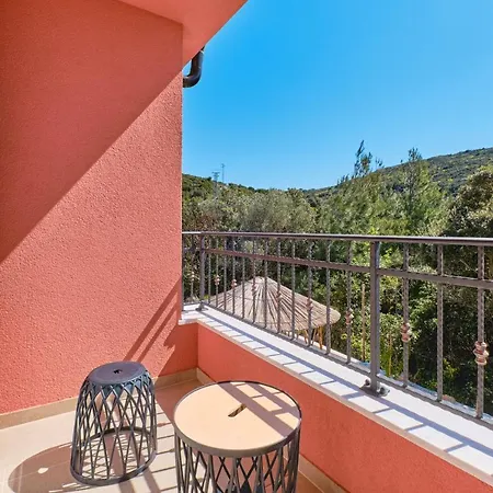 Meacres Sun Villa Miholascica